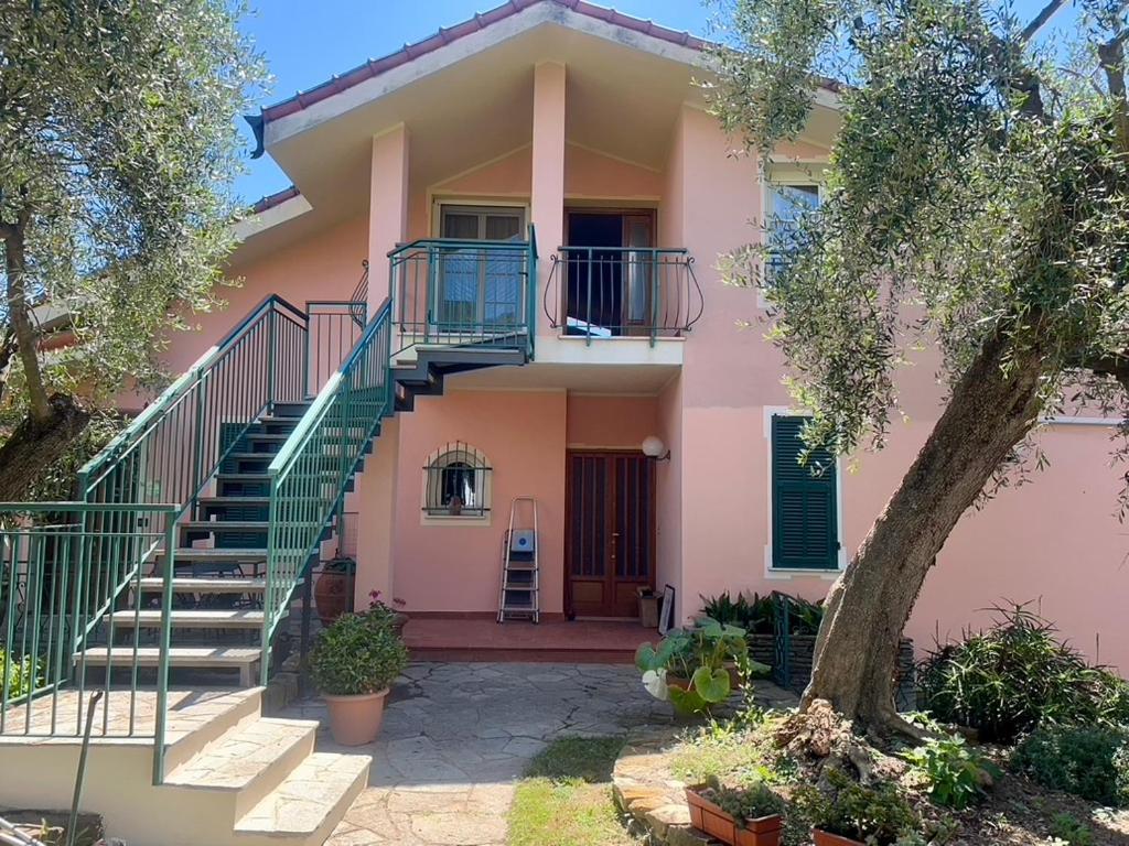 Agriturismo Ada Musso Ss Diano Borello Bagian luar foto