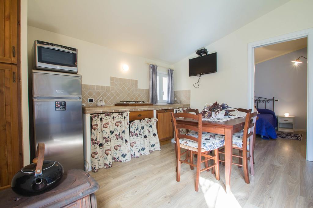 Agriturismo Ada Musso Ss Diano Borello Ruang foto